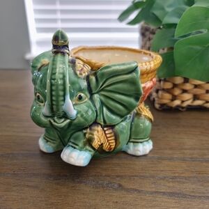 Palm Fern Leaf Ceramic Elephant Pottery